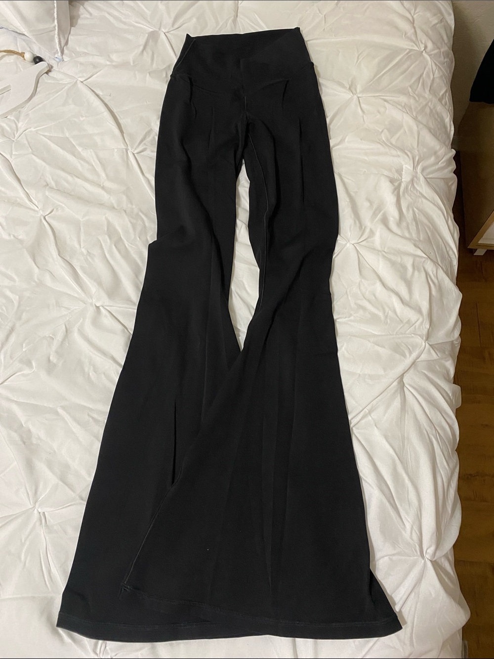 Size Small Offline by Aerie Black High-Rise Super Flare Crossover Leggings